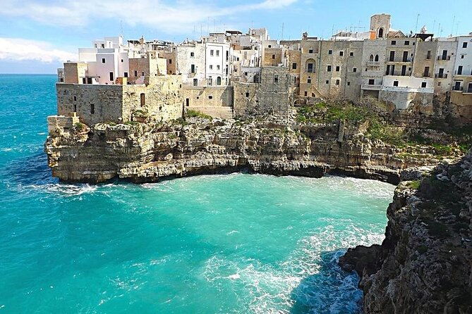 full-day-tour-alberobello-locorotondo-polignano-a-mare-bari
