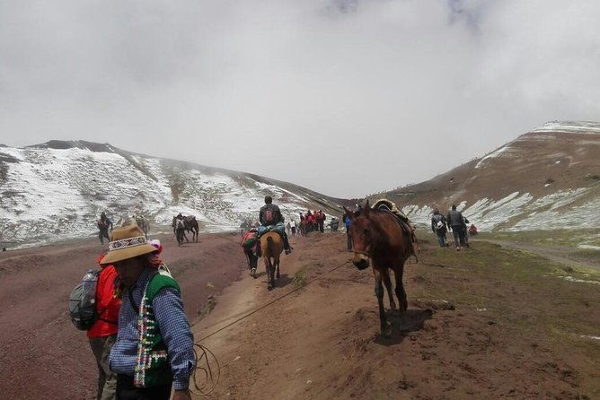 full-day-tour-and-hike-to-rainbow-mountain-from-cusco-peru