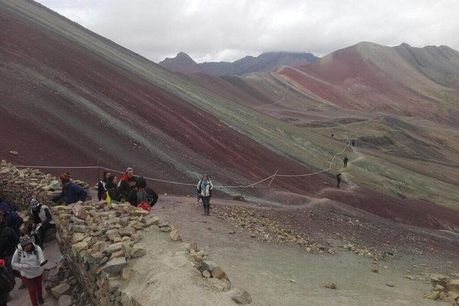 full-day-tour-and-hike-to-rainbow-mountain-from-cusco-peru