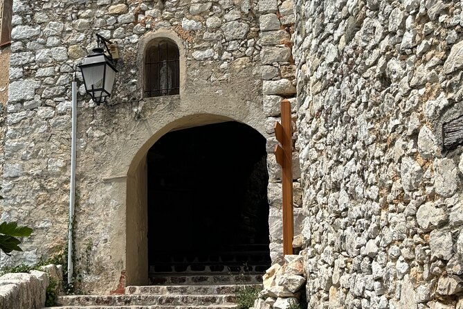 full-day-tour-at-historical-medieval-villages-of-nice-france