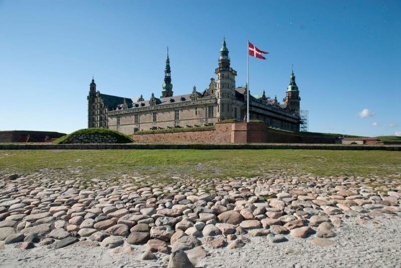 full-day-tour-castle-cathedral-and-viking-ships-tour