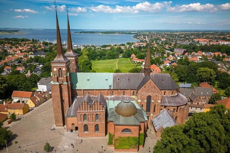 Full-Day Tour; Castle, Palace, Cathedral and Viking Ships - FAQ