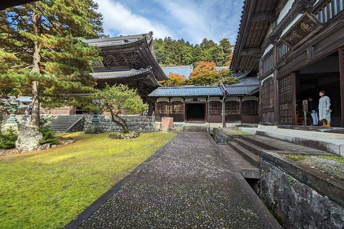 full-day-tour-eiheiji-buddhist-temple-and-fukui-city-castle-town