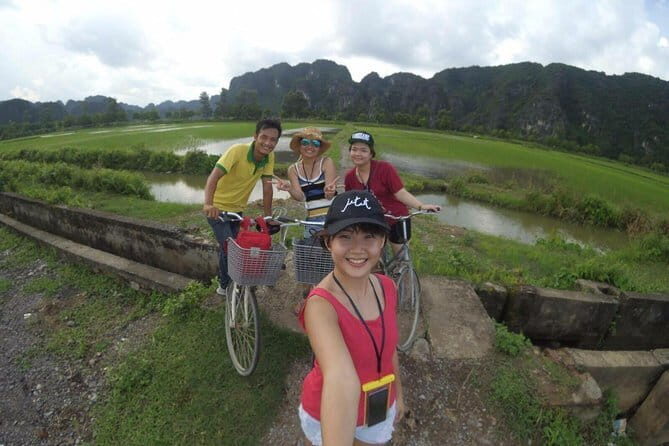 Full Day Tour from Hanoi to Tam Coc - Who Should Consider This Tour?