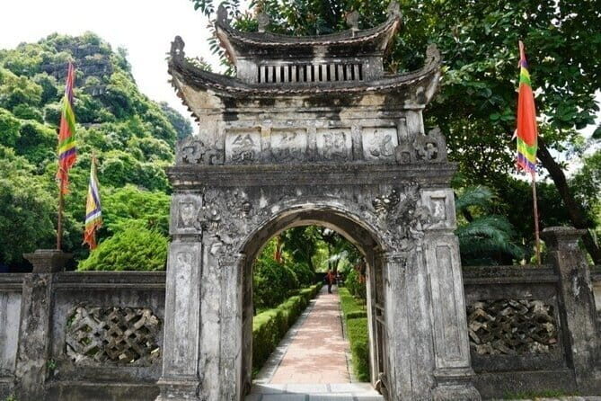 Full Day Tour from Hanoi with Cave Visits - Key Points