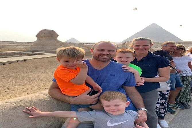 Full-day tour Giza pyramids and Egyptian Museum and bazaar, camel ride, Lunch - FAQs