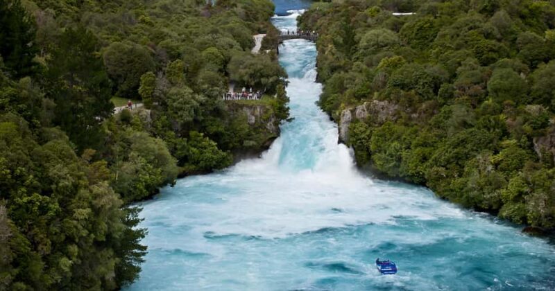 Full-Day Tour: Huka Falls, Hot Springs & Hobbiton Movie Set - Who Will Love This Tour?