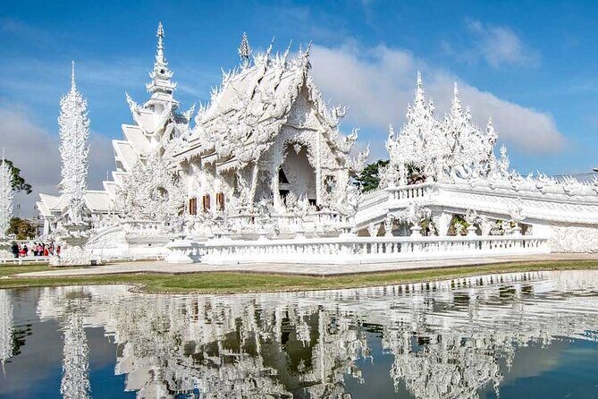 Full Day Tour in Chiang Rai White Temple and Golden Triangle - Discovering Northern Thailand: A Full Day in Chiang Rai and the Golden Triangle