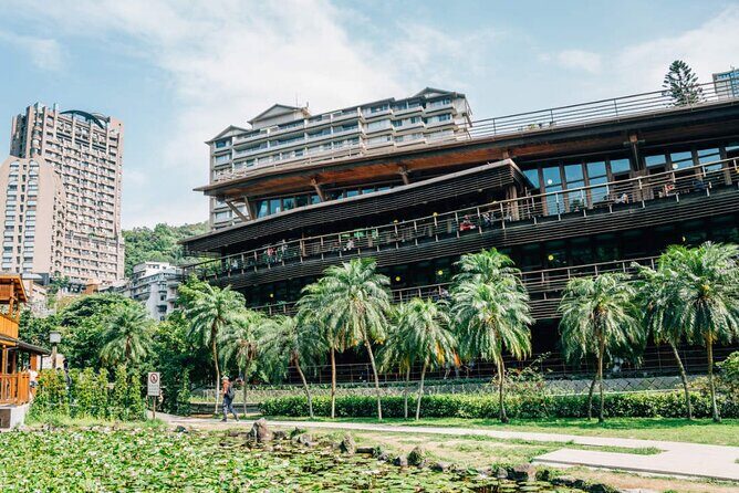 Full Day Tour in National Palace Museum, Beitou and Dadaocheng - Analyzing the Value