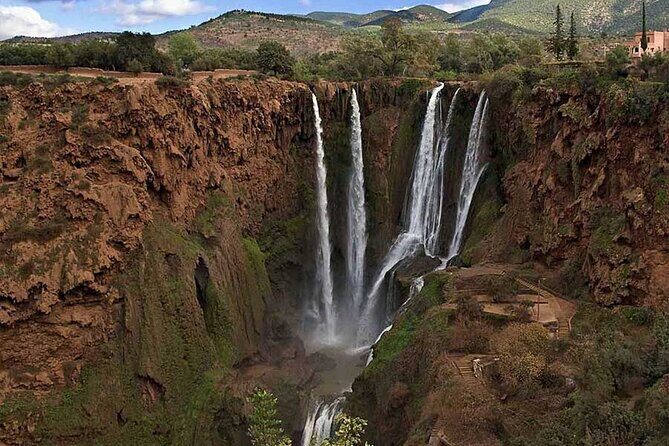 Full-Day Tour in Ouzoud Waterfalls from Marrakech with Pick Up - Witnessing the Spectacle: The Ouzoud Waterfalls