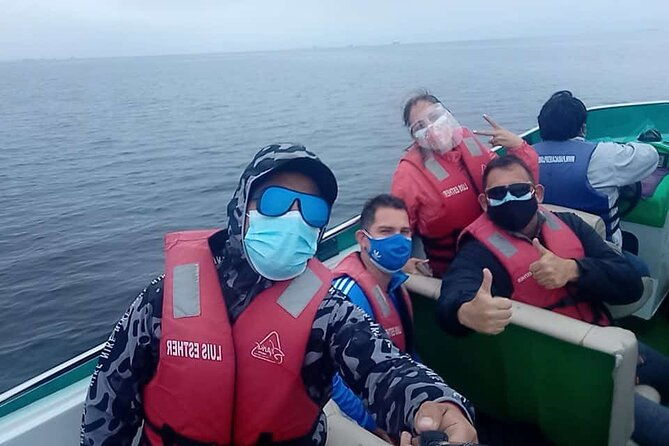 full-day-tour-in-paracas-ica-and-oasis-huacachina