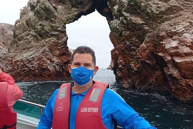 full-day-tour-in-paracas-ica-and-oasis-huacachina