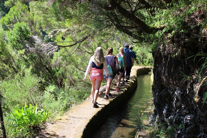 full-day-tour-in-porto-moniz-with-the-locals