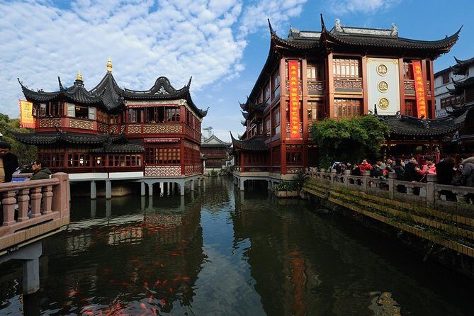 Full-Day Tour in Shanghai with Private Guide - Seamless Start with Hotel Pickup and an Organized Itinerary