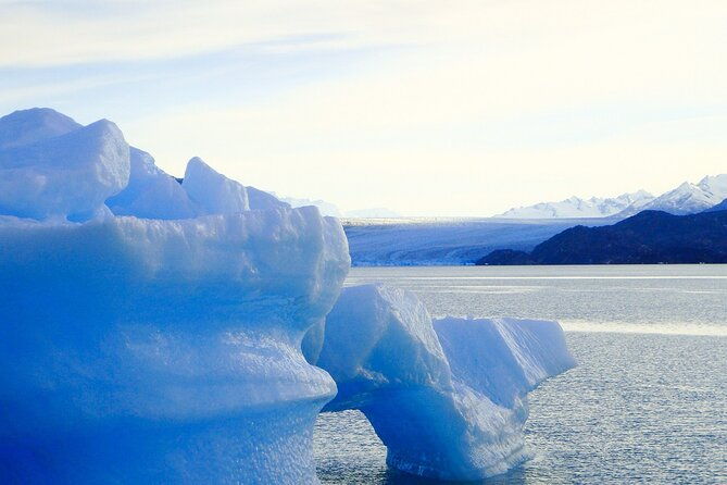 full-day-tour-navigating-through-the-glaciers-of-the-national-park