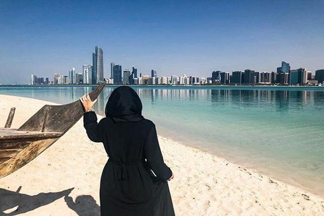 Full-Day Tour of Abu Dhabi from Dubai, Sheikh Zayed Grand Mosque - What Travelers Love (and Not)
