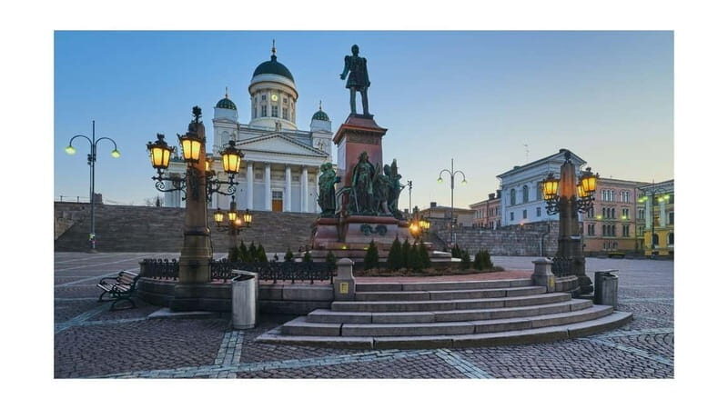 Full-Day Tour of Helsinki Landmarks and Porvoo's Old Town - Exploring Helsinki: City Highlights