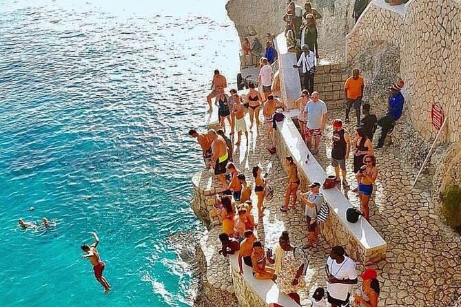 full-day-tour-of-negril-beach-margaritaville-ricks-cafe-live