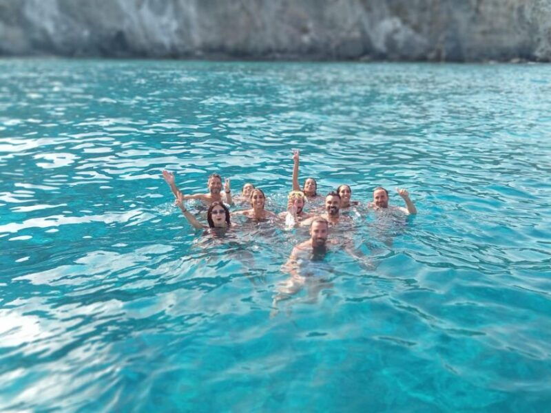 full-day-tour-of-panarea-and-stromboli-by-night-with-aperitif