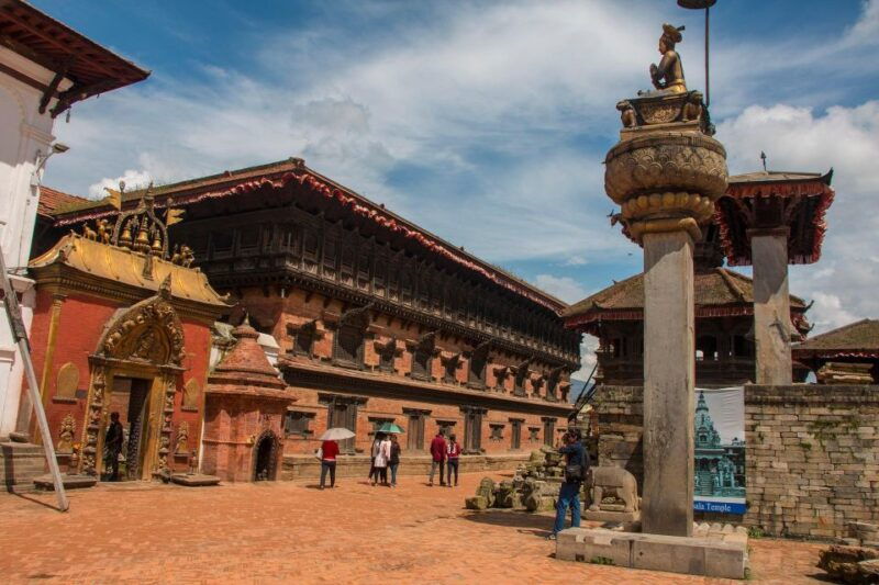 full-day-tour-of-patan-dubar-square-with-sam