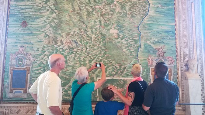 full-day-tour-of-rome-with-alessandra-colosseum-vatican-pantheon-more