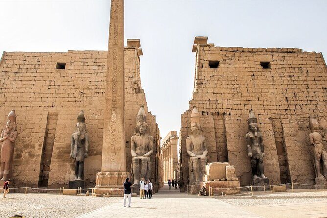 Full Day Tour of the West and East Banks of Luxor - Practical Tips for Your Luxor Day Trip
