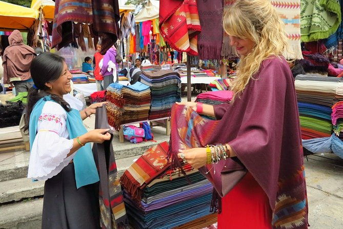 full-day-tour-otavalo-market-peguche-workshops