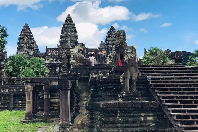 Full Day Tour Phnom Penh to Siem Reap Taxi, Angkor Visit & Return - The Value of This Tour
