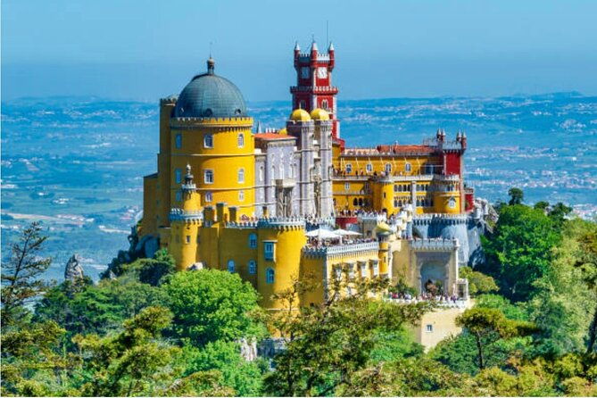full-day-tour-sintra-pena-palace-cabo-da-roca-cascais