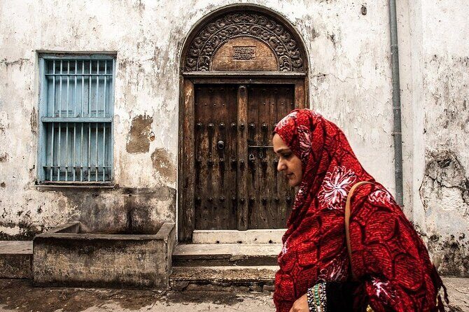Full Day Tour Stone Town (City tour)+Prison Island and Spice Farm - Exploring Zanzibar in a Day: Stone Town, Prison Island, and Spice Farm Tour