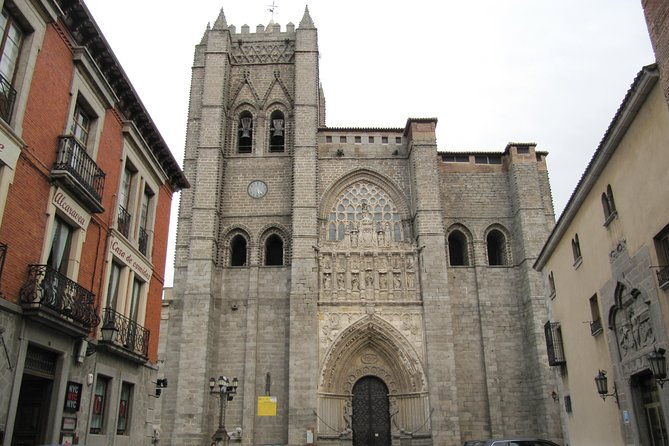 full-day-tour-to-avila-segovia-from-madrid