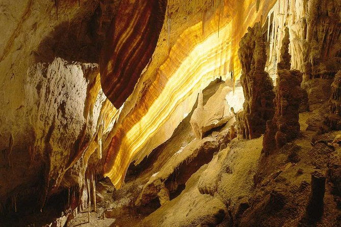 full-day-tour-to-caves-of-drach-and-hams-with-porto-cristo-and-pearl-factory