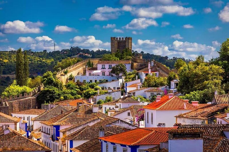 full-day-tour-to-fatima-nazare-and-obidos-luxury-sedan