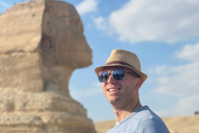 Full - Day Tour to Giza Pyramids , Cairo Museum & Bazaar Includes Lunch - The Sum Up