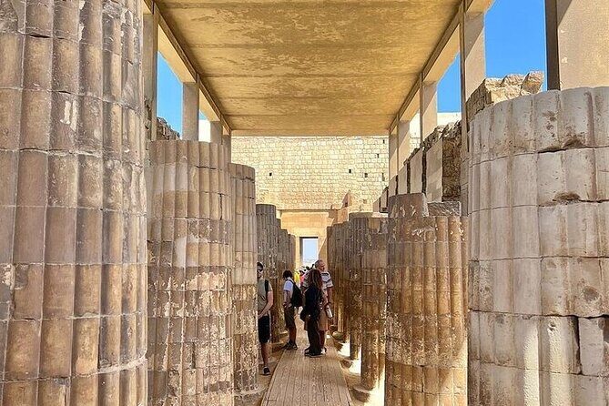 Full-Day Tour to Giza Pyramids, Memphis, and Sakkara - The traveler experience: What you can expect