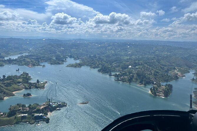 full-day-tour-to-guatape-with-pickup-breakfast-and-lunch
