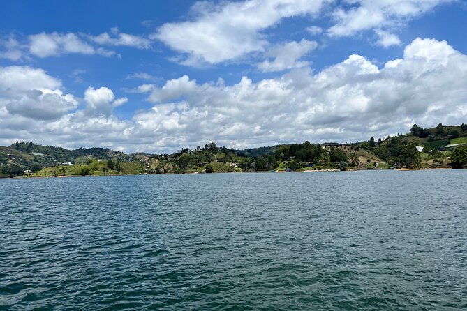 full-day-tour-to-guatape-with-pickup-breakfast-and-lunch