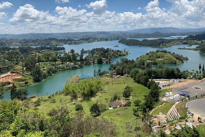 full-day-tour-to-guatape-with-pickup-breakfast-and-lunch