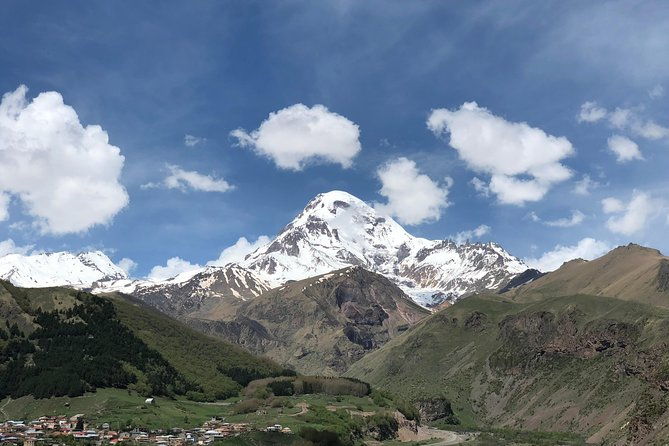 full-day-tour-to-kazbegi