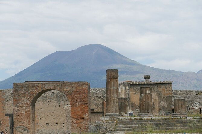 full-day-tour-to-pompeii-and-vesuvius-with-lunch-from-naples