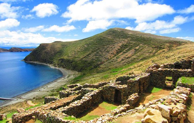 full-day-tour-to-sun-island-in-copacabana-from-puno