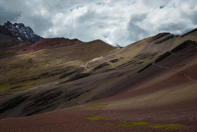full-day-tour-to-the-rainbow-mountain-from-cusco-by-horse