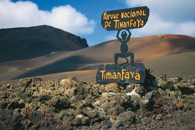 Full Day Tour to Timanfaya, Green Lagoon and La Geria - An In-Depth Look at the Tour Experience
