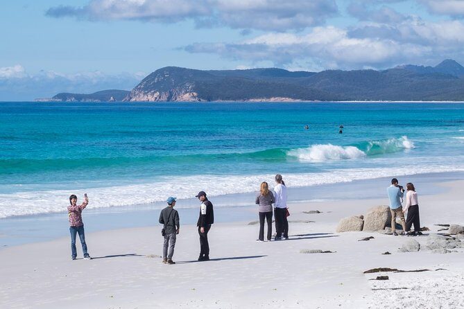 Full-Day Tour to Wineglass Bay from Hobart - Starting the Day: Easy Pickup and Scenic Drive