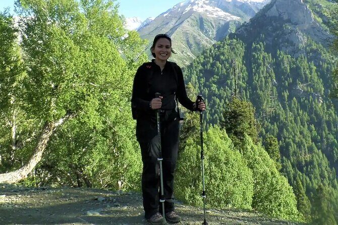 Full-day Trekking Tour to Mohanmarg Meadow - Key Points