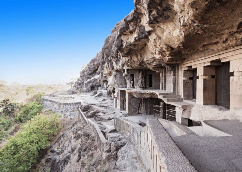 Full Day Trip Ellora Caves & Daulatabad Fort from Aurangabad - Exploring Maharashtra: A Full Day Trip to Ellora Caves & Daulatabad Fort from Aurangabad