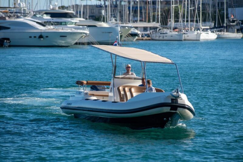 full-day-trip-hvar-pakleni-islands-luxury-speedboat