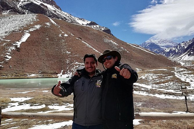 full-day-trip-to-aconcagua-park-argentina-and-incas-lagoon-from-santiago