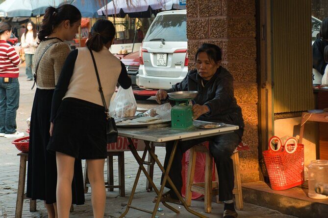 Full-Day Trip to Duong Lam Ancient Village With Jeep & Daily Life - Craft and Cultural Highlights