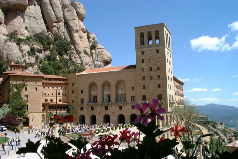 full-day-trip-to-montserrat-mountain-top-monastery